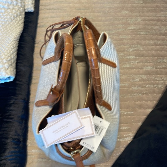 Nancy Gonzalez authentic caiman Crocodrilus fuscus - Picture 6 of 11